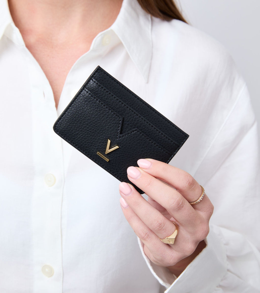 Elia Vegan Bio-Based Bamboo leather card holder in black