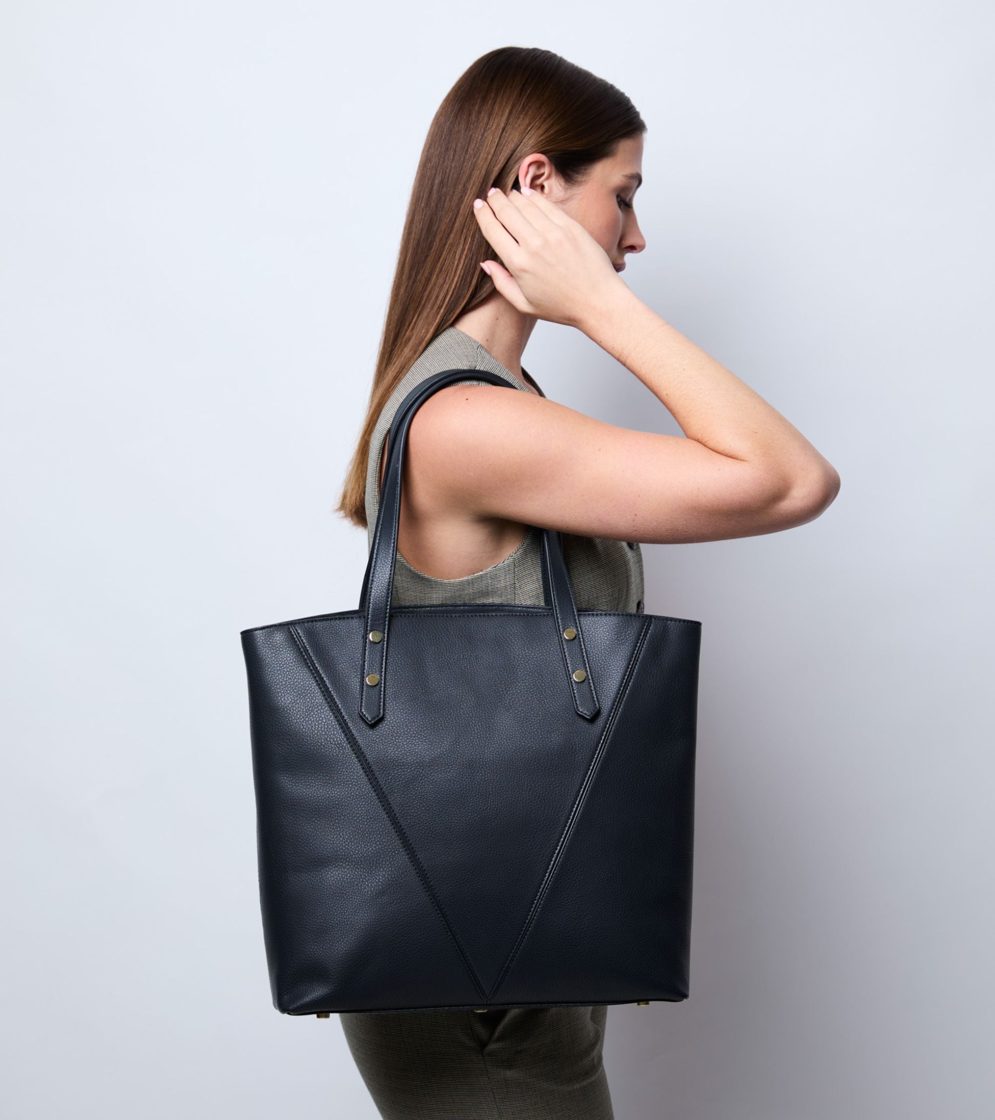 Honor Vegan Bio-Based Bamboo Leather Tote Bag in black