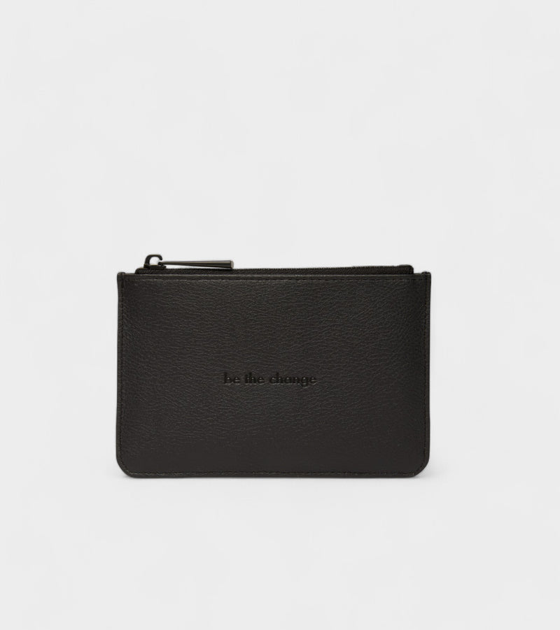 AppleSkin All Black Card Holder | Classic Essentials