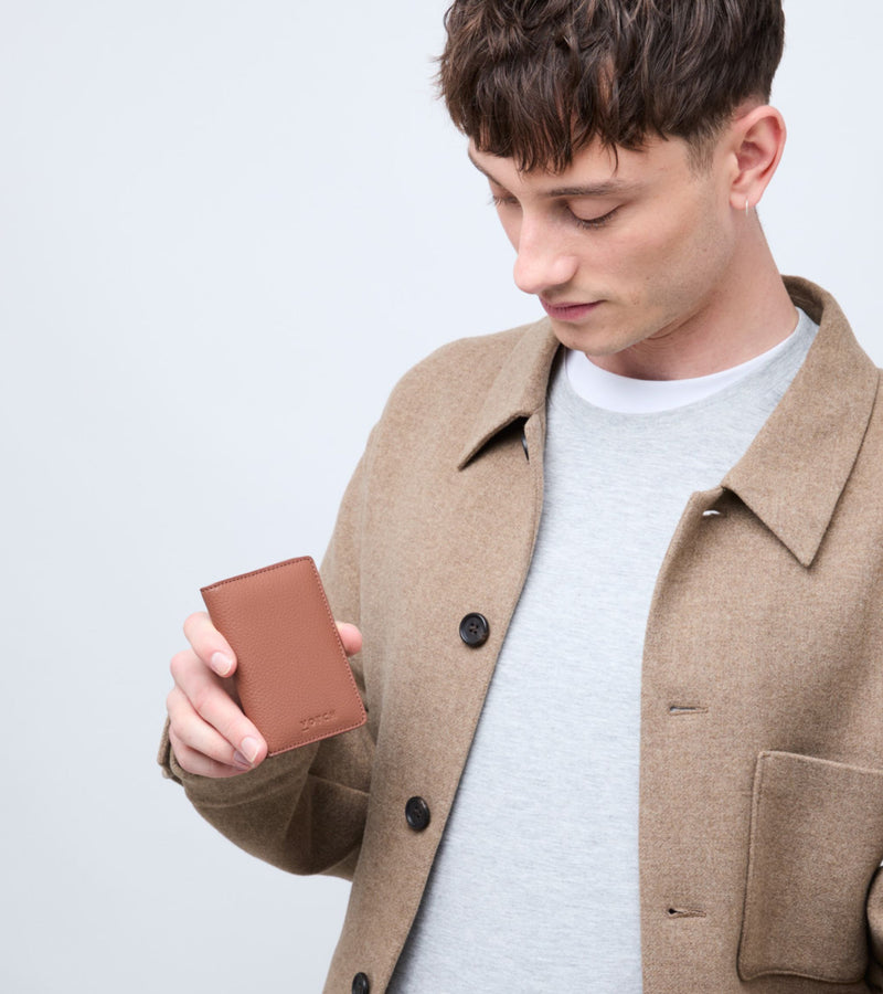 Wilf Vegan Bio-Based Bamboo Bifold Wallet in Brown